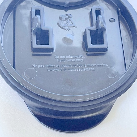 Starbucks Travel Mug Glossy White EUC 11oz - Picture 9 of 13